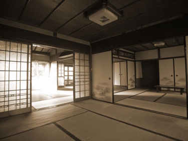 和室・ビフォー（劇的ビフォーアフター・隣家で食事する家）