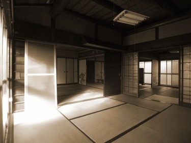 リビング・ビフォー（劇的ビフォーアフター・隣家で食事する家）