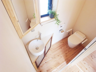 トイレ・アフター（劇的ビフォーアフター・隣家で食事する家）