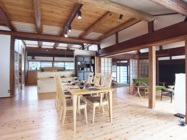 ダイニング・アフター（劇的ビフォーアフター・隣家で食事する家）