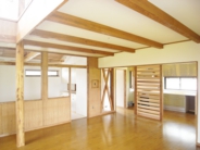 丘の上の別荘・リビング