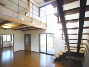 丘の上の別荘・階段